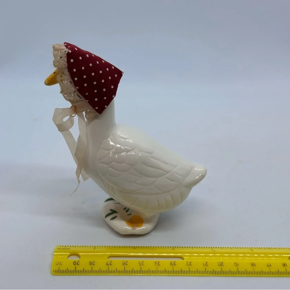 VTG 1970’s Mrs. Bonnet Goose Duck Figurine Farmhouse Decor Made in Taiwan *READ*